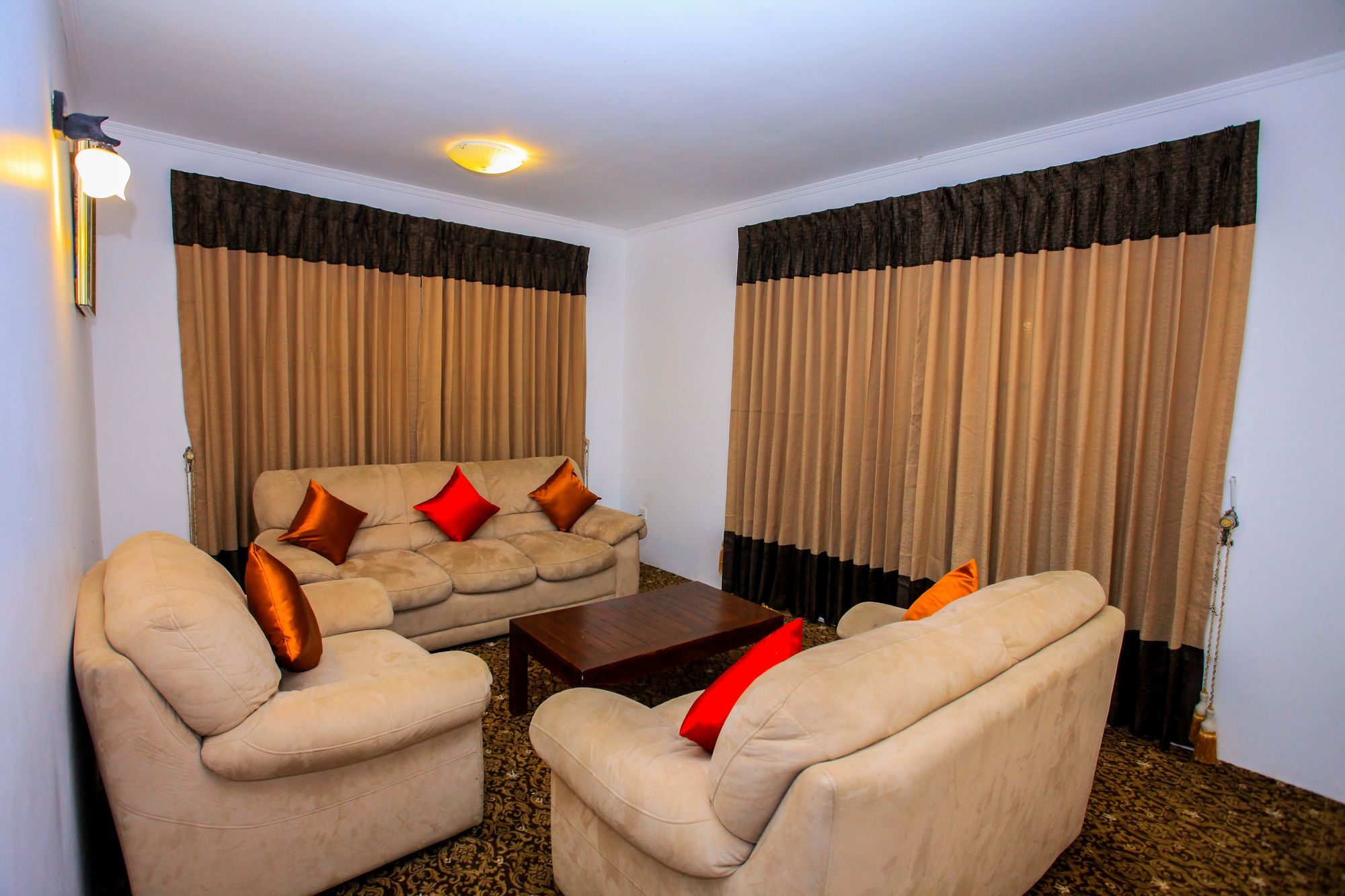 La Cottage Boutique Hotel & Restaurant Nuwara Eliya Dış mekan fotoğraf